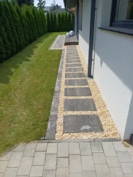 Nowoczesna ścieżka w stylu japońskim 4